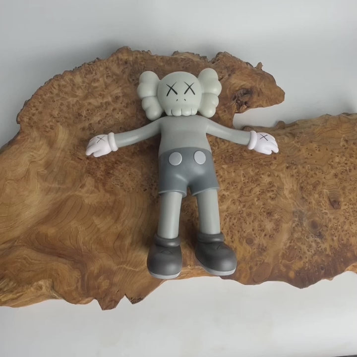 Kaws Companion Holiday Korea – FuGui Tide play