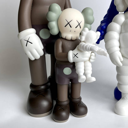 33cm Family Portrait KAW Family Brown Companion Original Action Figure Boxed