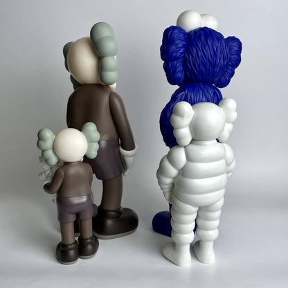 33cm Family Portrait KAW Family Brown Companion Original Action Figure Boxed