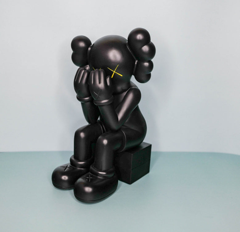 Kaws Passing Through Companion – FuGui Tide play