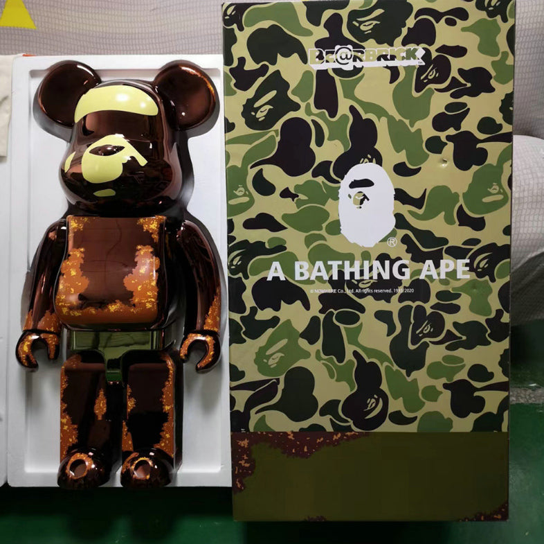 Hobby - 70cm BEARBRICK 1000% BAPE READYMADE Bear King ABS Action Figure Boxed