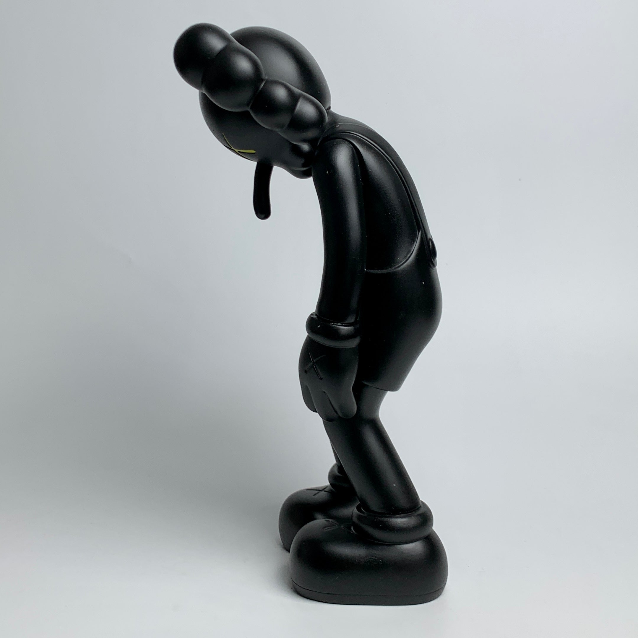 KAWS Small Lie Companion – FuGui Tide play