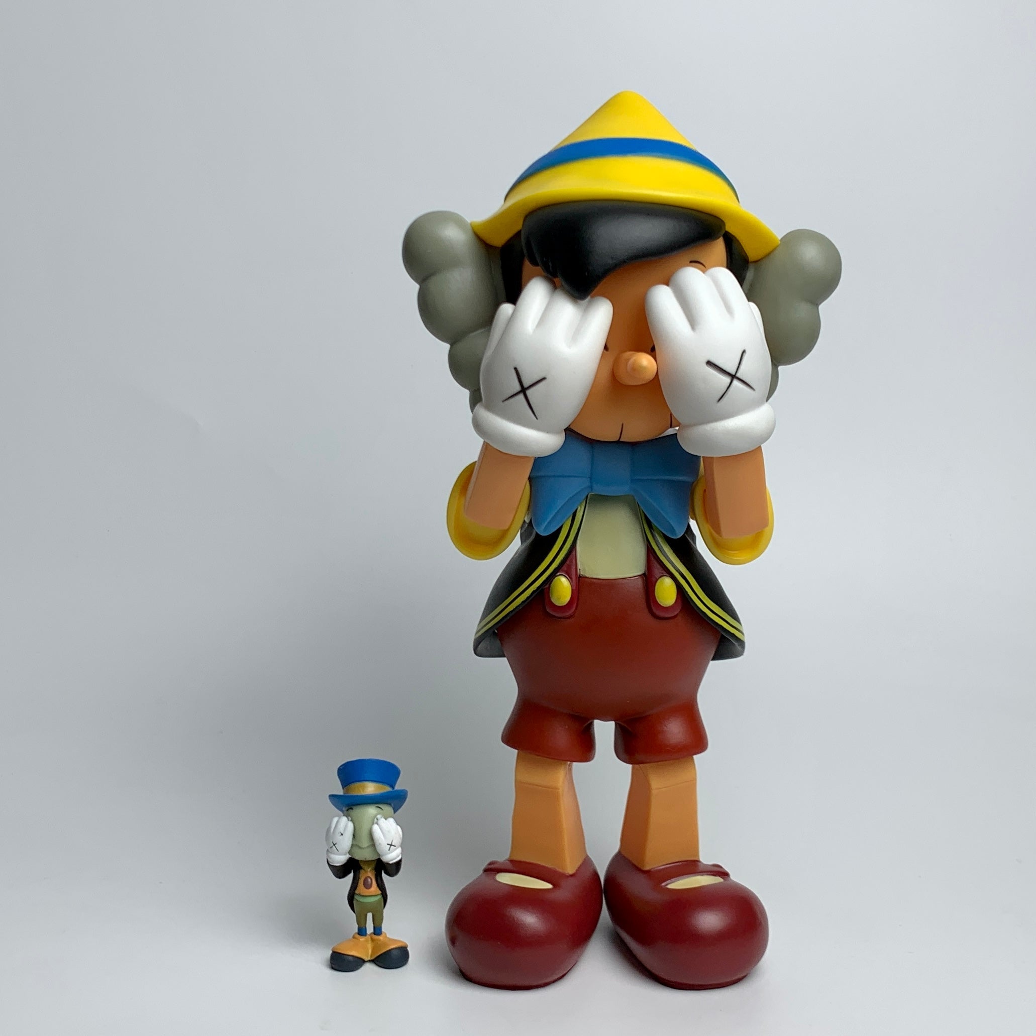 KAWS OriginalFake Pinocchio – FuGui Tide play